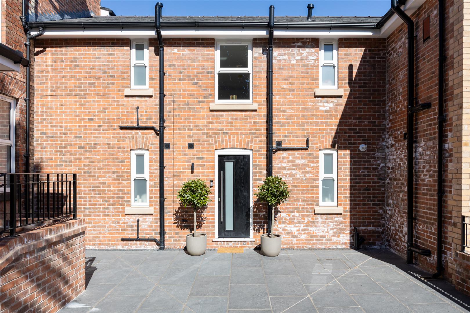 Silvan Court, Macclesfield
